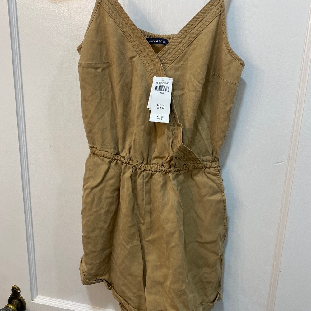 NWT Abercrombie & Fitch Linen Romper